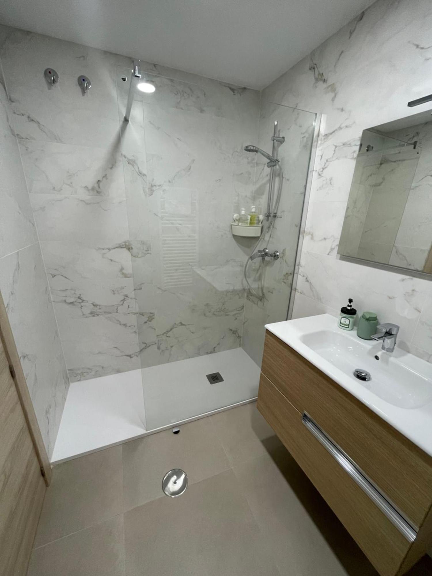 Fantastico Apartamento Trajano Parking Gratuito Гранада Экстерьер фото